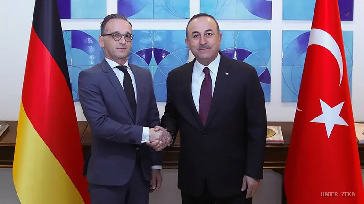 Bakan Çavuşoğlu'ndan ABD'ye Mazlum Kobani Tepkisi: "O Bir Teröristtir"