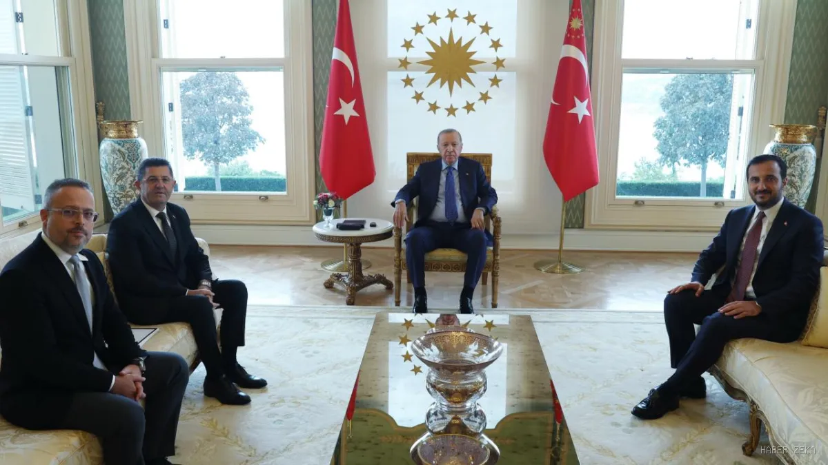 Erdoğan'dan Siyasi İsimlere Vahdettin Köşkü'nde Peş Peşe Kabul