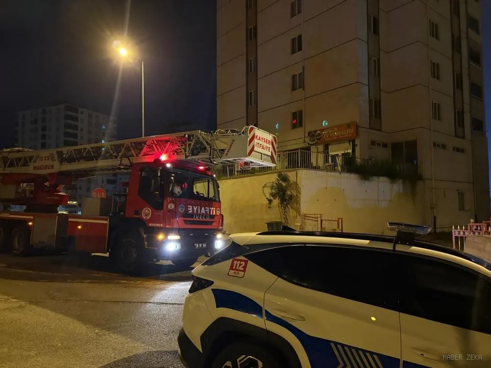Kayseri'de 10 Katlı Binada Yangın Paniği: Elektrik Arızası Dumanlara Yol Açtı