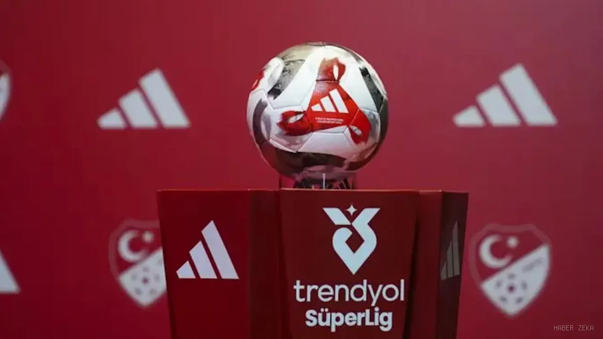Süper Lig'de Transfer Rüzgarı: 18 Kulüp 202 Futbolcuyla Anlaştı
