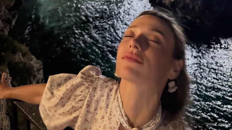 Yeraltı'nın Sultan'ı Sümeyye Aydoğan'dan Göz Kamaştıran Tatil Kareleri!